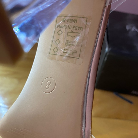 Fashion Nova Glass slipper with rose gold - Picture 6 of 9